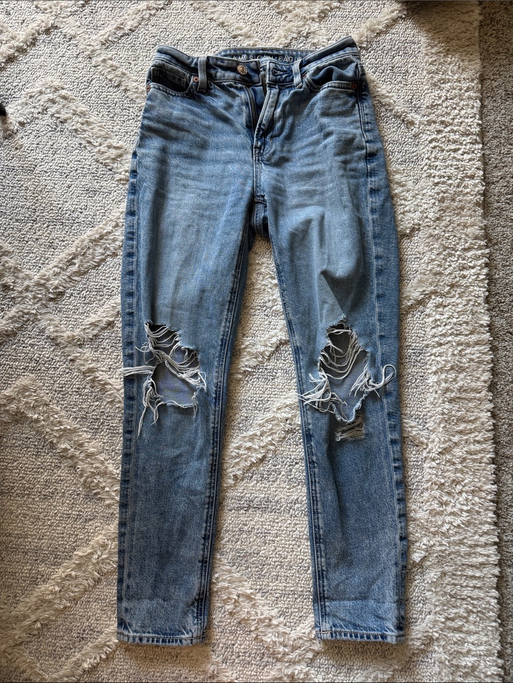 American Eagle Outfitters Distressed Boyfriend Jeans - Light Blue